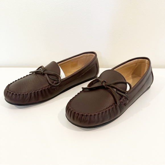 By Anthropologie NIB Classic Brown Bow Driving Leather Loafers - Picture 2 of 7